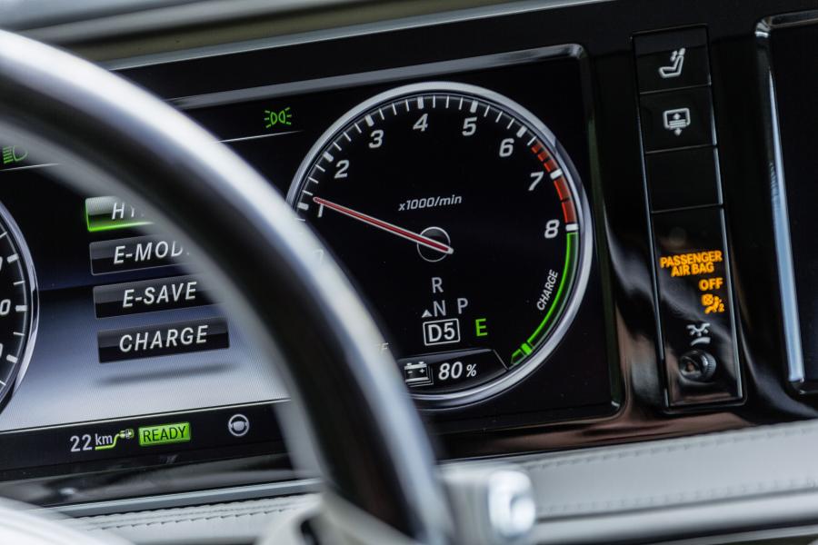  Mercedes-Benz S550 Plug-in Hybrid 2014 года  (US) (фото 48 из 59)